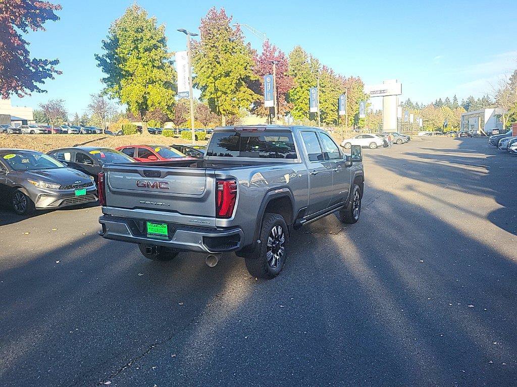 Used 2024 GMC Sierra 3500 Denali w/ Denali Reserve Package AWD/4WD image 8