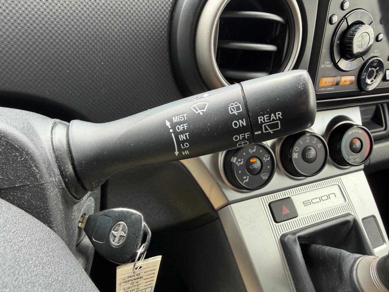 Used 2012 Scion xB FWD image 26