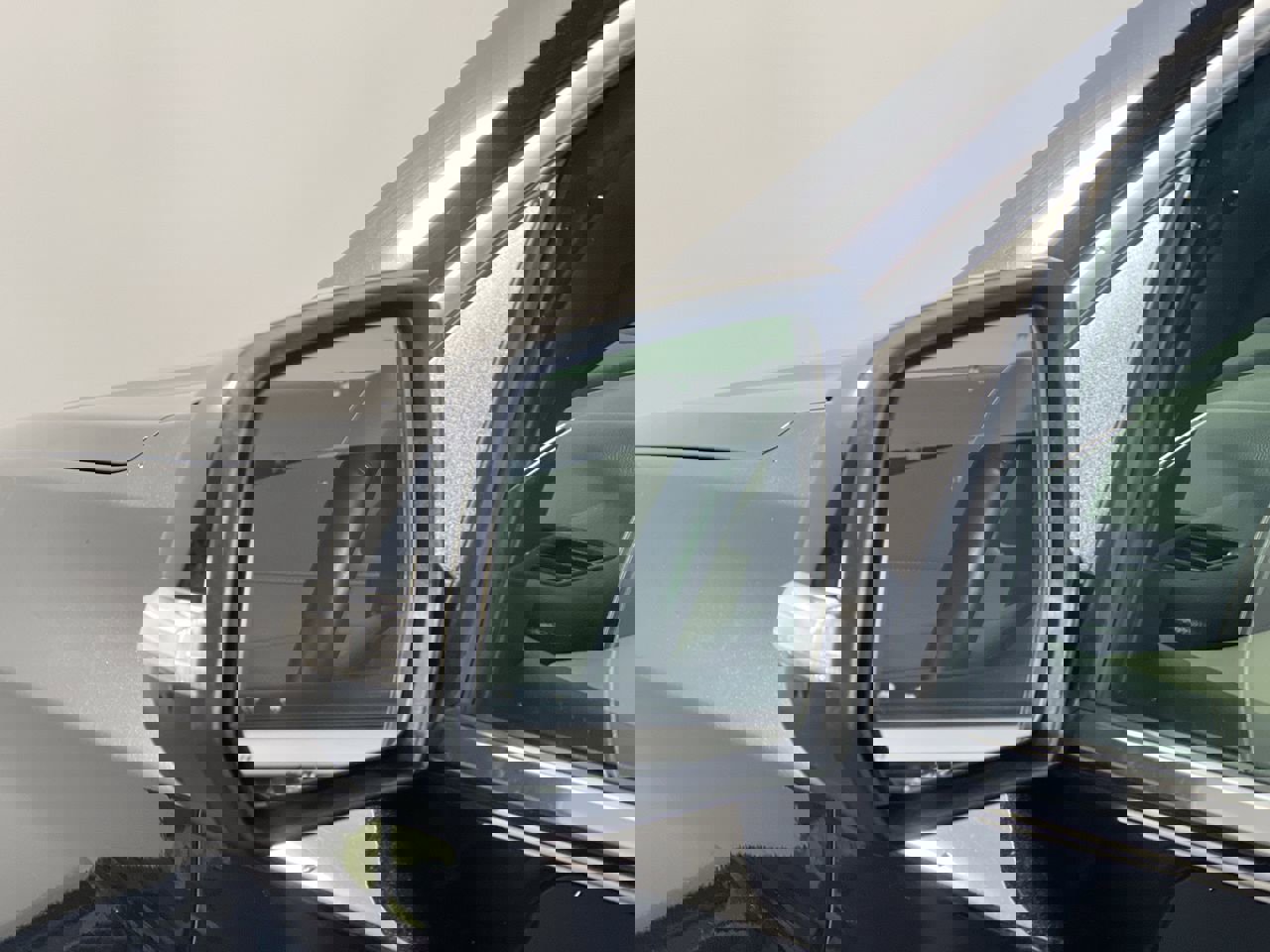 Used 2023 Chevrolet Traverse LT image 10