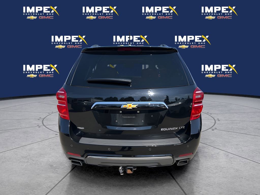 Used 2016 Chevrolet Equinox LTZ w/ Enhanced Convenience Package AWD/4WD image 3