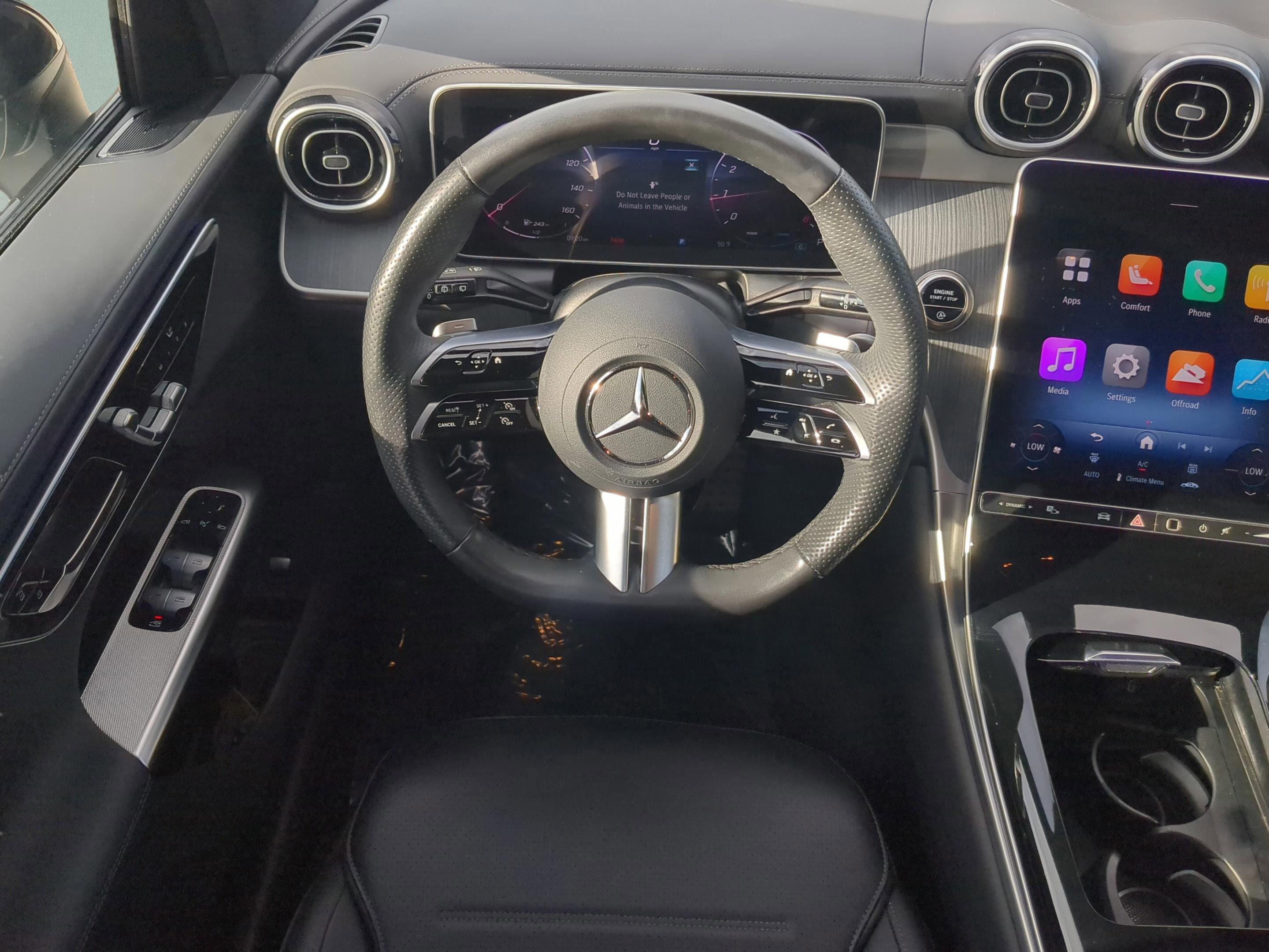 Certified 2025 Mercedes-Benz GLC 300 4MATIC image 18