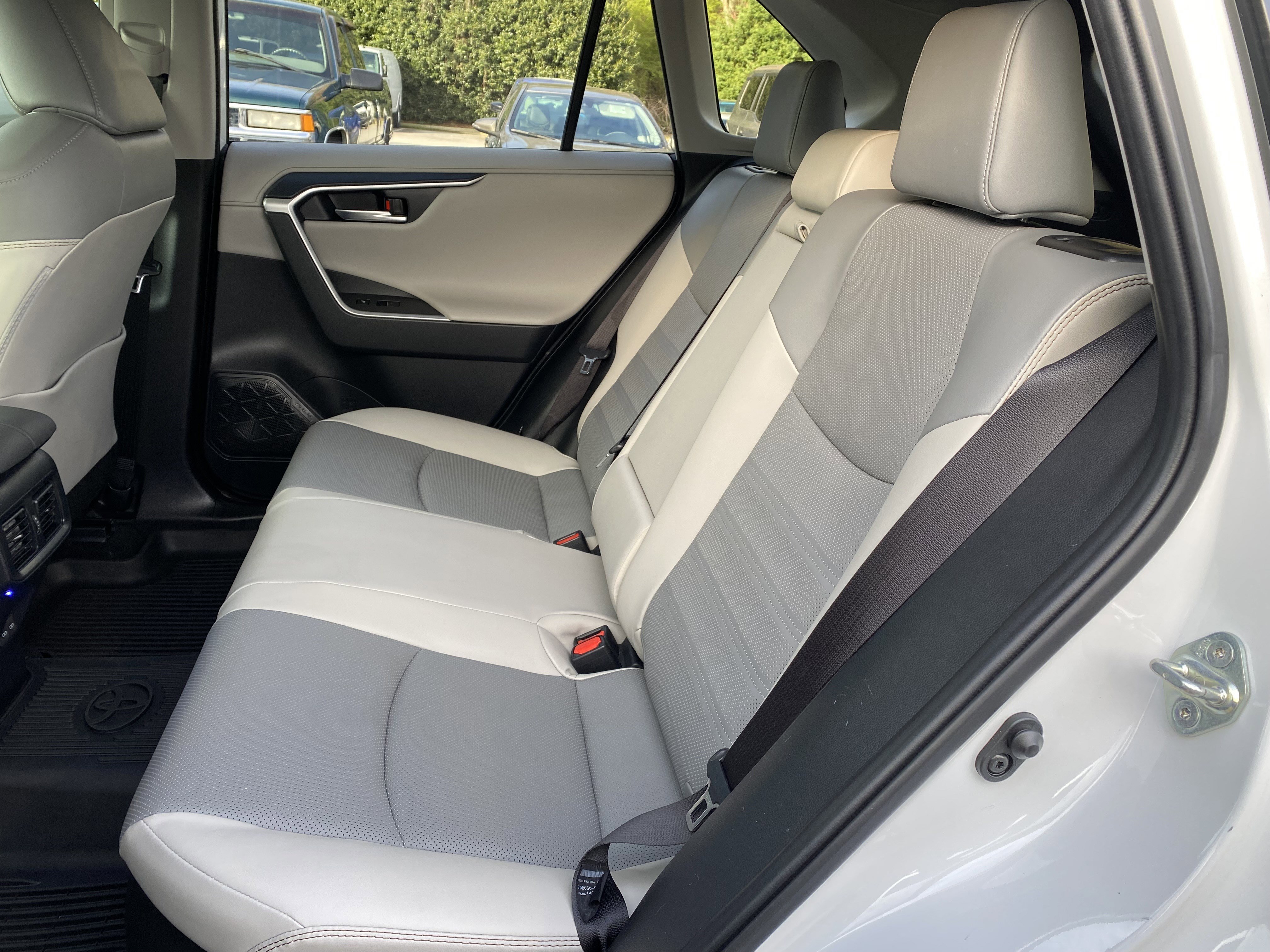 Used 2024 Toyota RAV4 Limited w/ Advanced Technology Package image 37