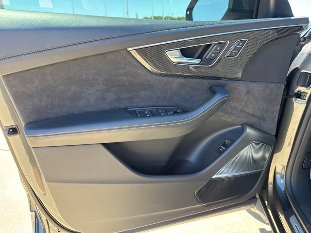 Used 2022 Audi SQ8 Prestige w/ Prestige Package AWD/4WD image 10