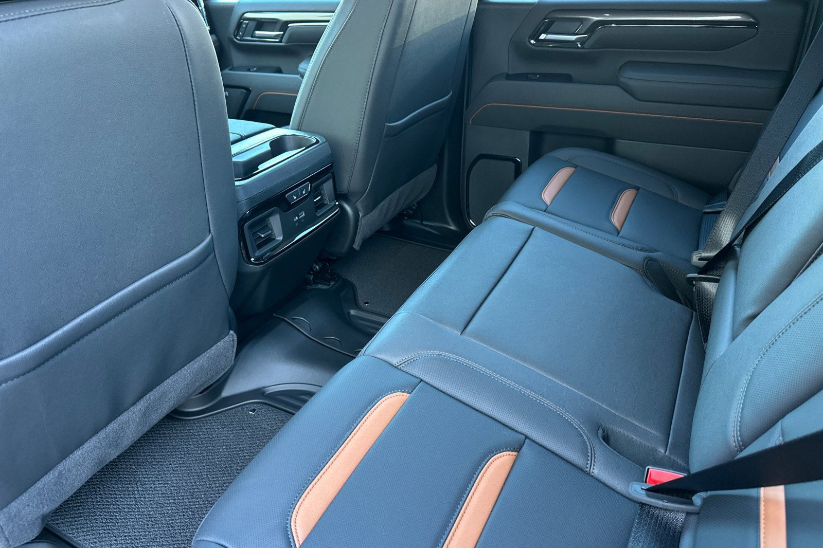 New 2026 GMC Sierra 2500 AT4 w/ AT4 Premium Plus Package image 13