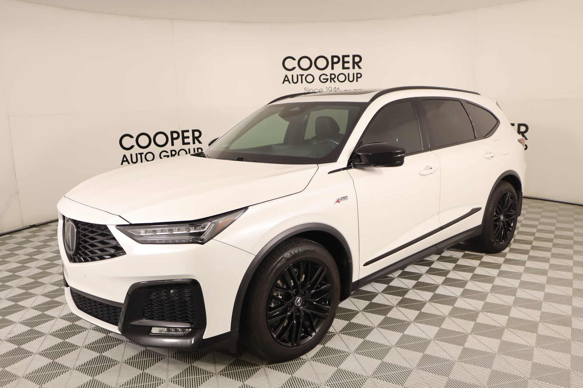 Used 2025 Acura MDX A-Spec image 10