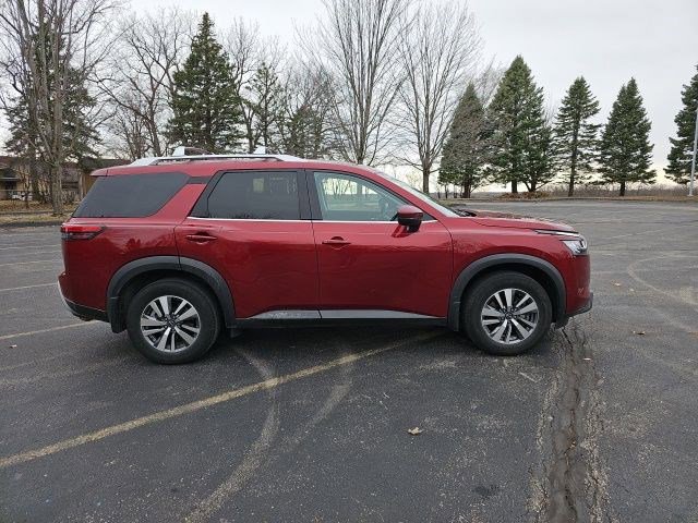 Used 2023 Nissan Pathfinder SL image 7