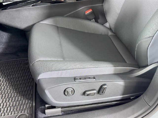New 2026 Volkswagen ID.4 Pro S Plus AWD/4WD image 19