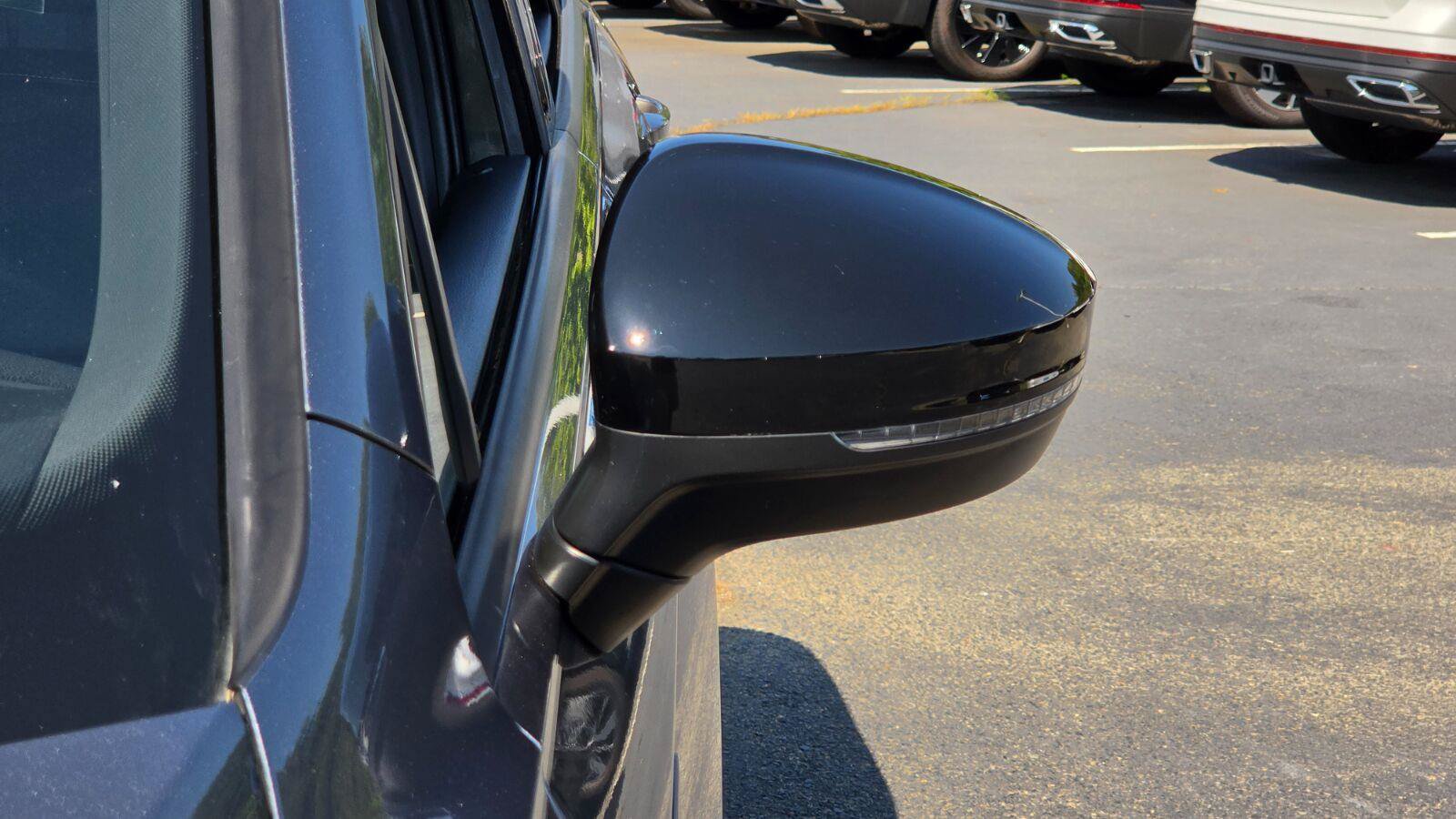 Certified 2024 Volkswagen Tiguan SE R-Line FWD image 15