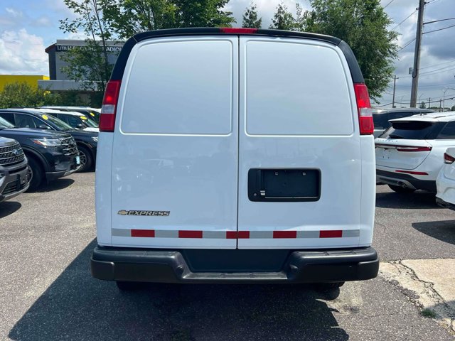 Used 2024 Chevrolet Express 2500 w/ Driver Convenience Package RWD image 7