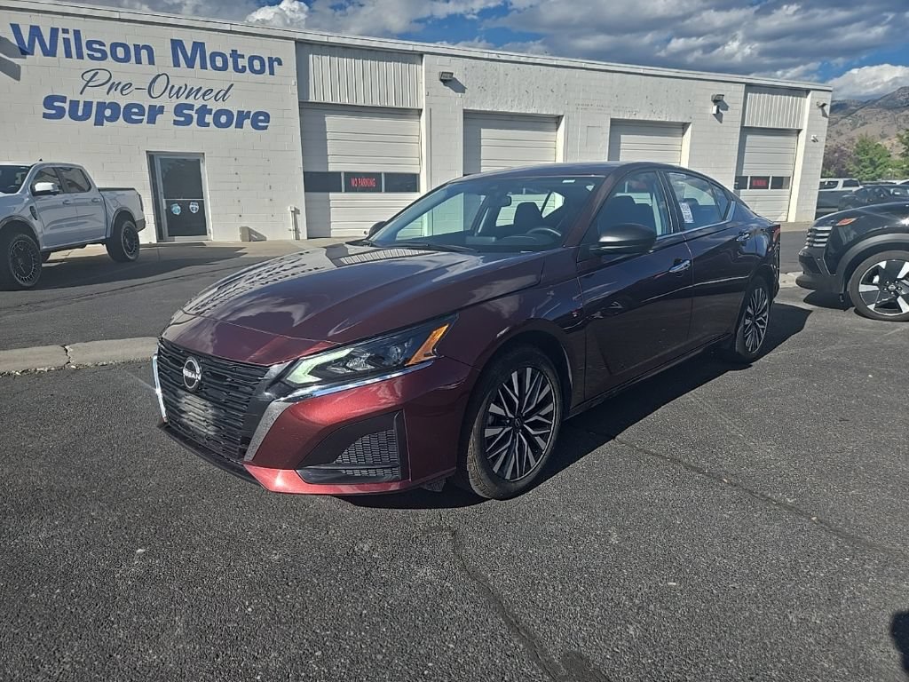 Used 2025 Nissan Altima 2.5 SV