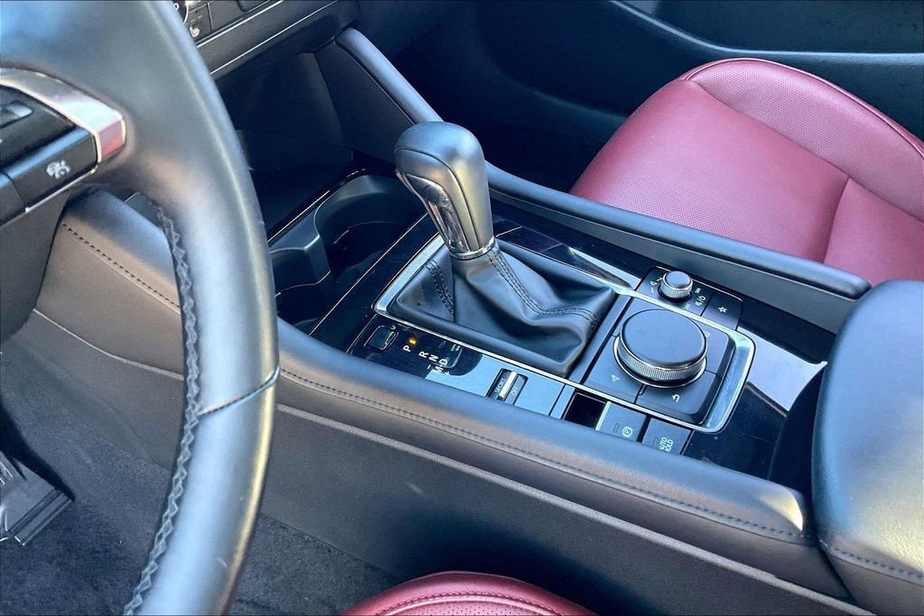 Certified 2025 MAZDA MAZDA3 Hatchback w/ Appearance Package image 17