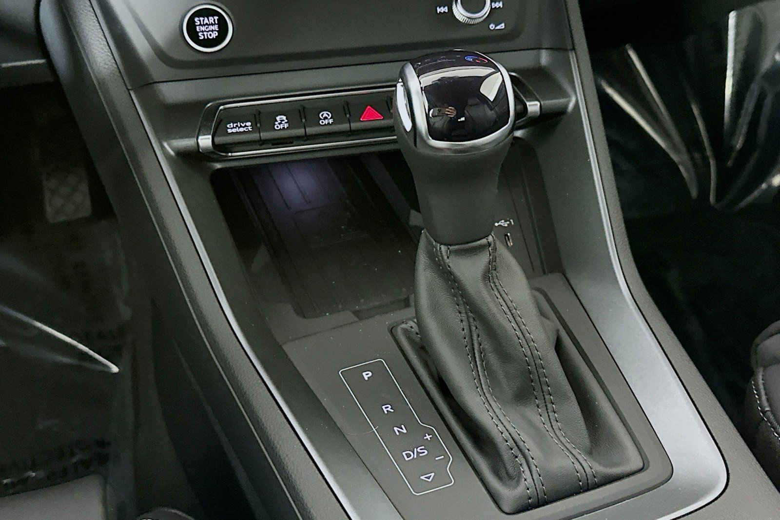 New 2025 Audi Q3 2.0T Premium image 7