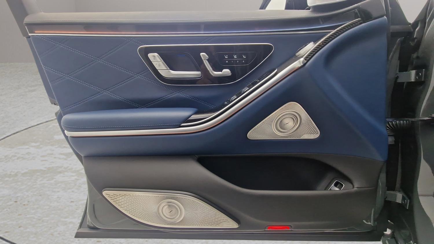 Used 2025 Mercedes-Benz S 63 AMG S image 14