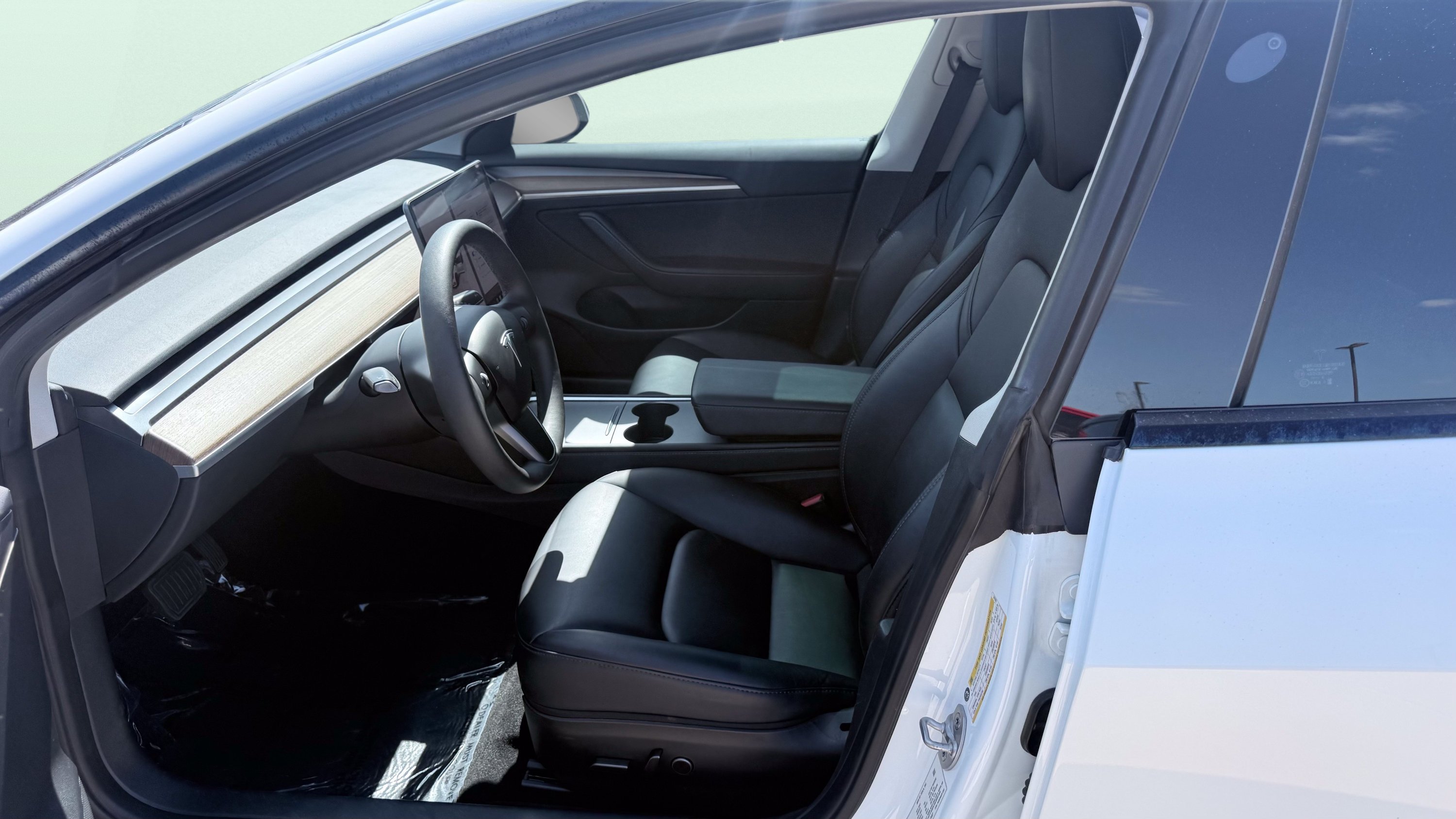 Used 2023 Tesla Model 3 Standard Range RWD image 17