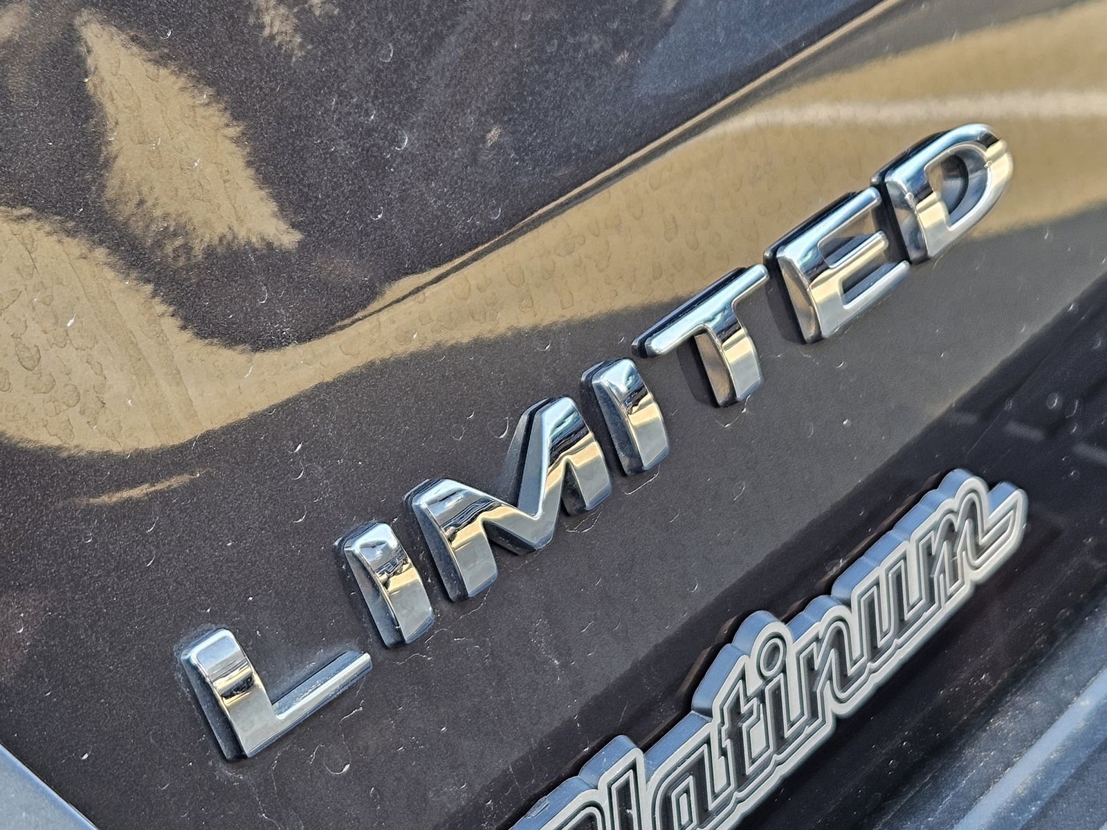 Used 2023 Ford Expedition Limited image 15