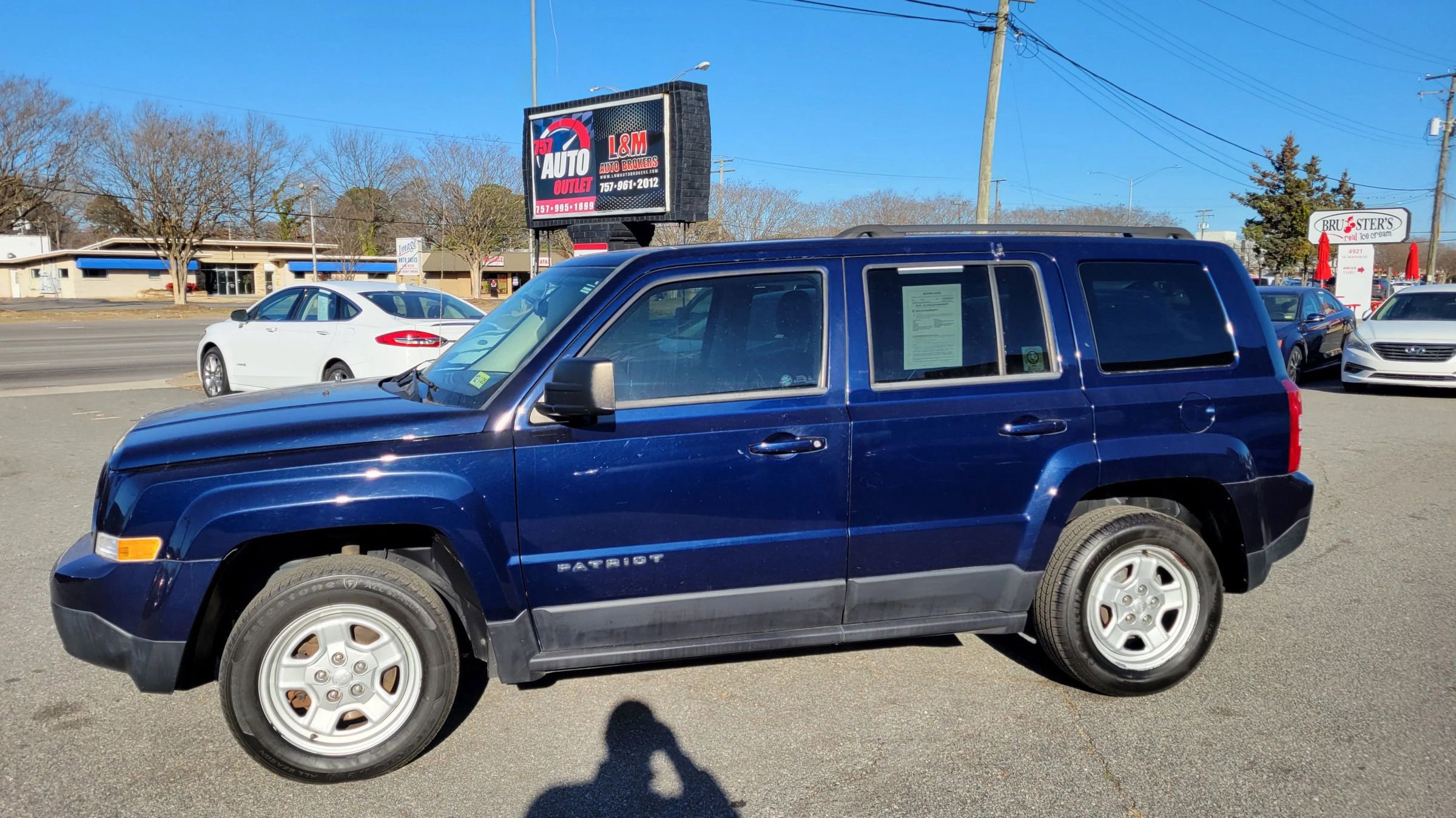 Used 2014 Jeep Patriot Sport w/ Power Value Group image 2