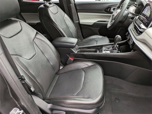 Certified 2023 Jeep Compass Limited image 28