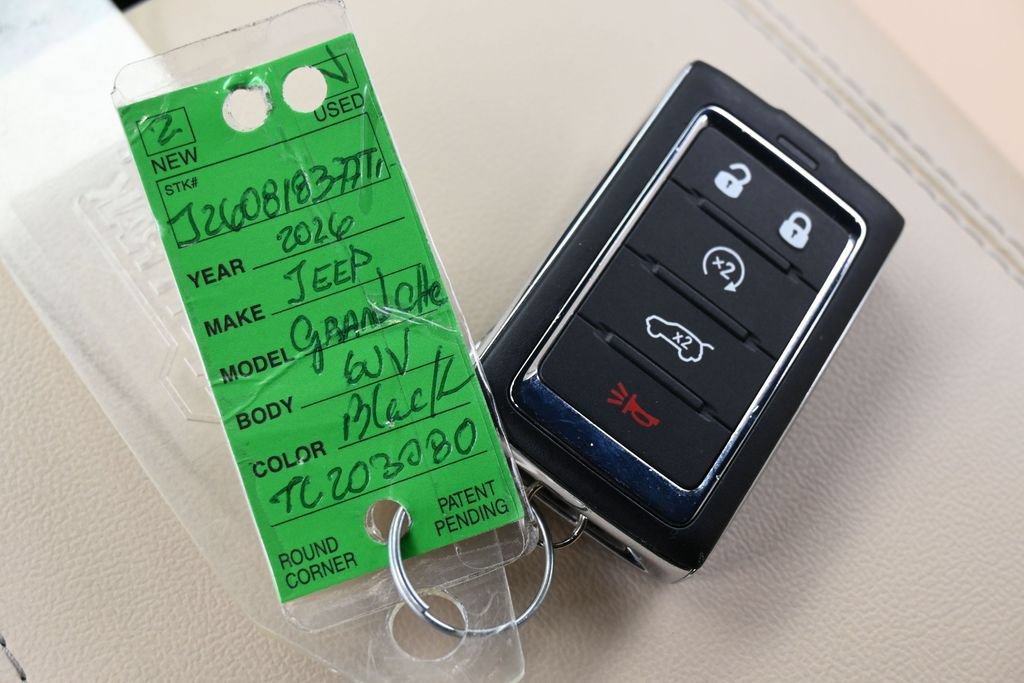 Used 2026 Jeep Grand Cherokee Limited RWD image 29