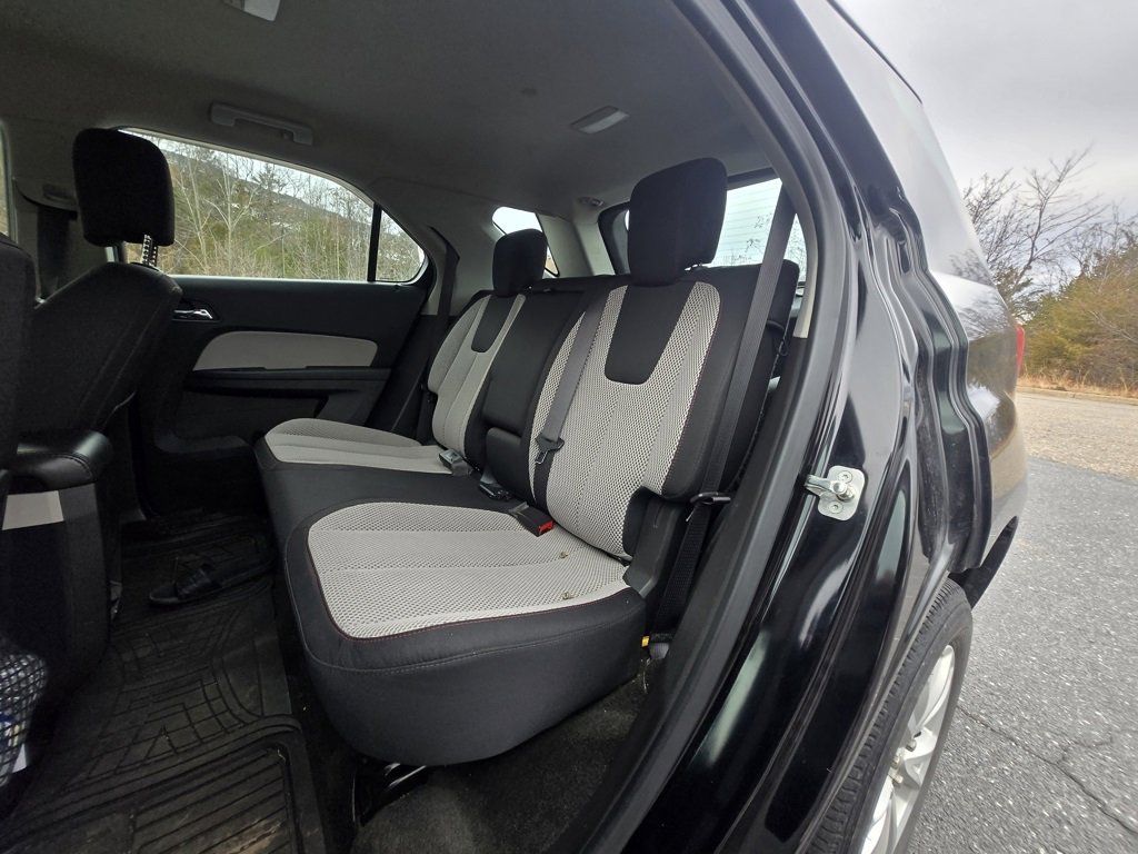 Used 2017 Chevrolet Equinox LS image 5