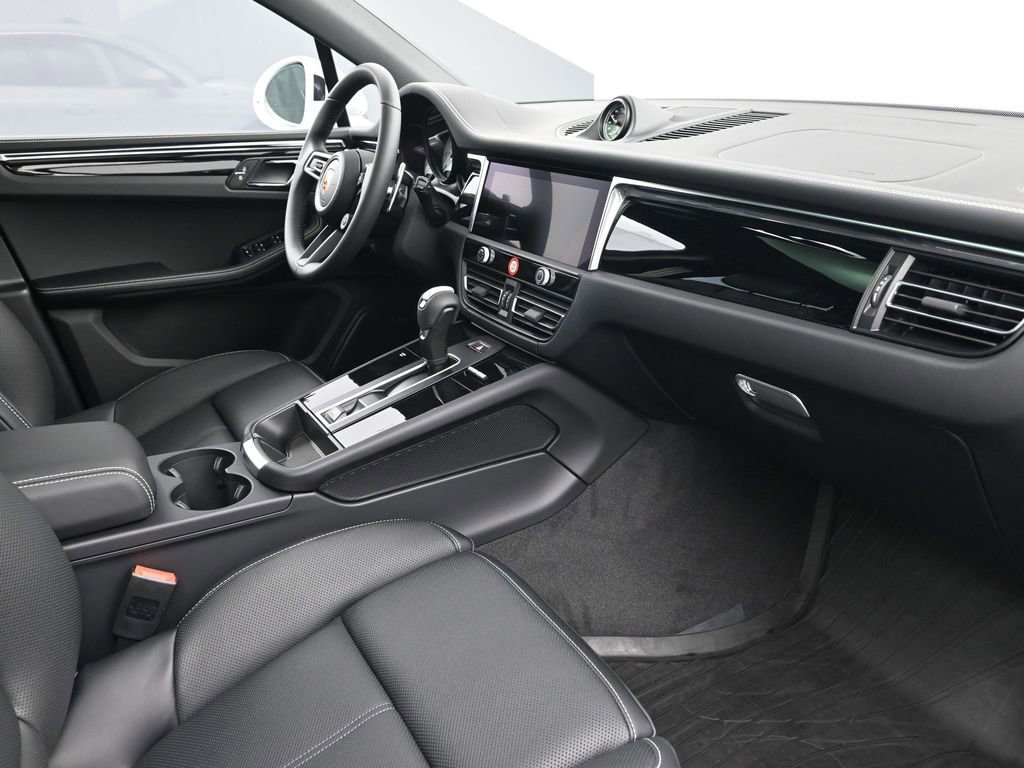 New 2026 Porsche Macan S image 14