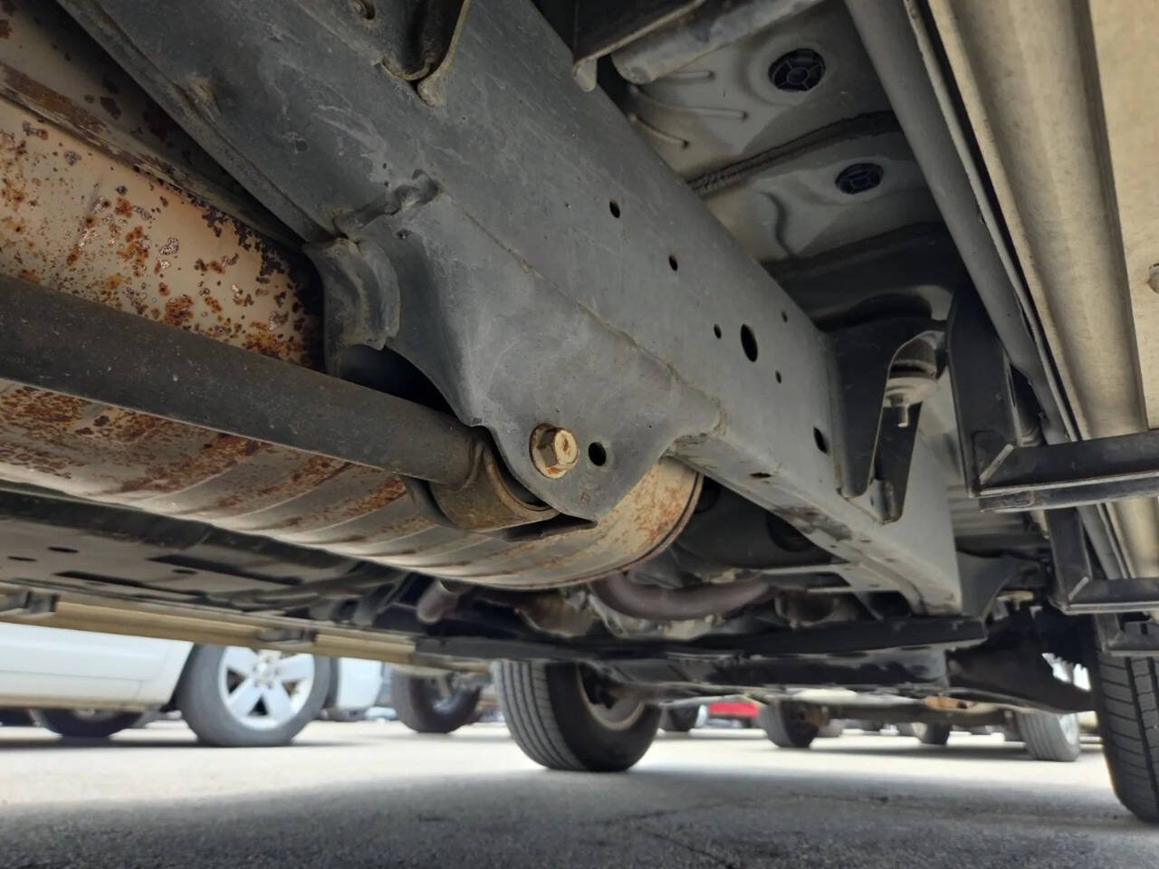 Used 2004 Toyota Land Cruiser AWD/4WD image 5