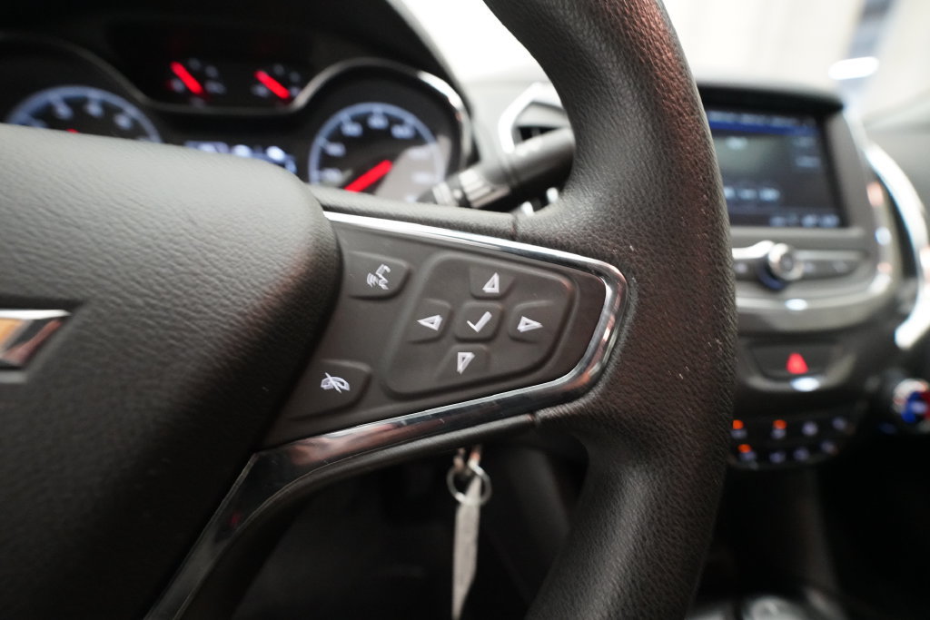 Used 2019 Chevrolet Cruze LS w/ LS Convenience Package FWD image 28