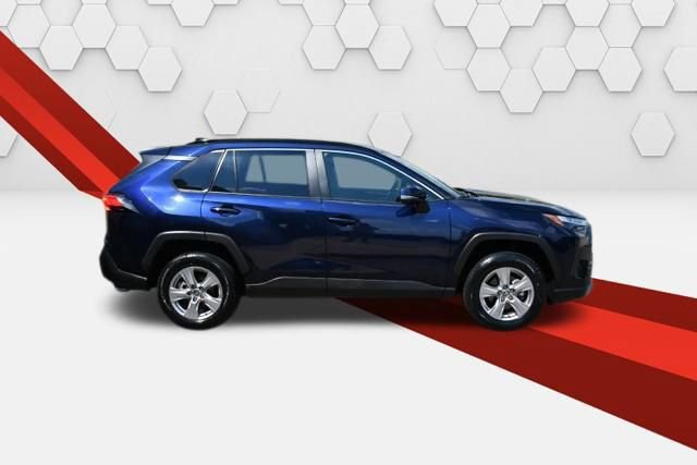 Used 2025 Toyota RAV4 XLE FWD image 7