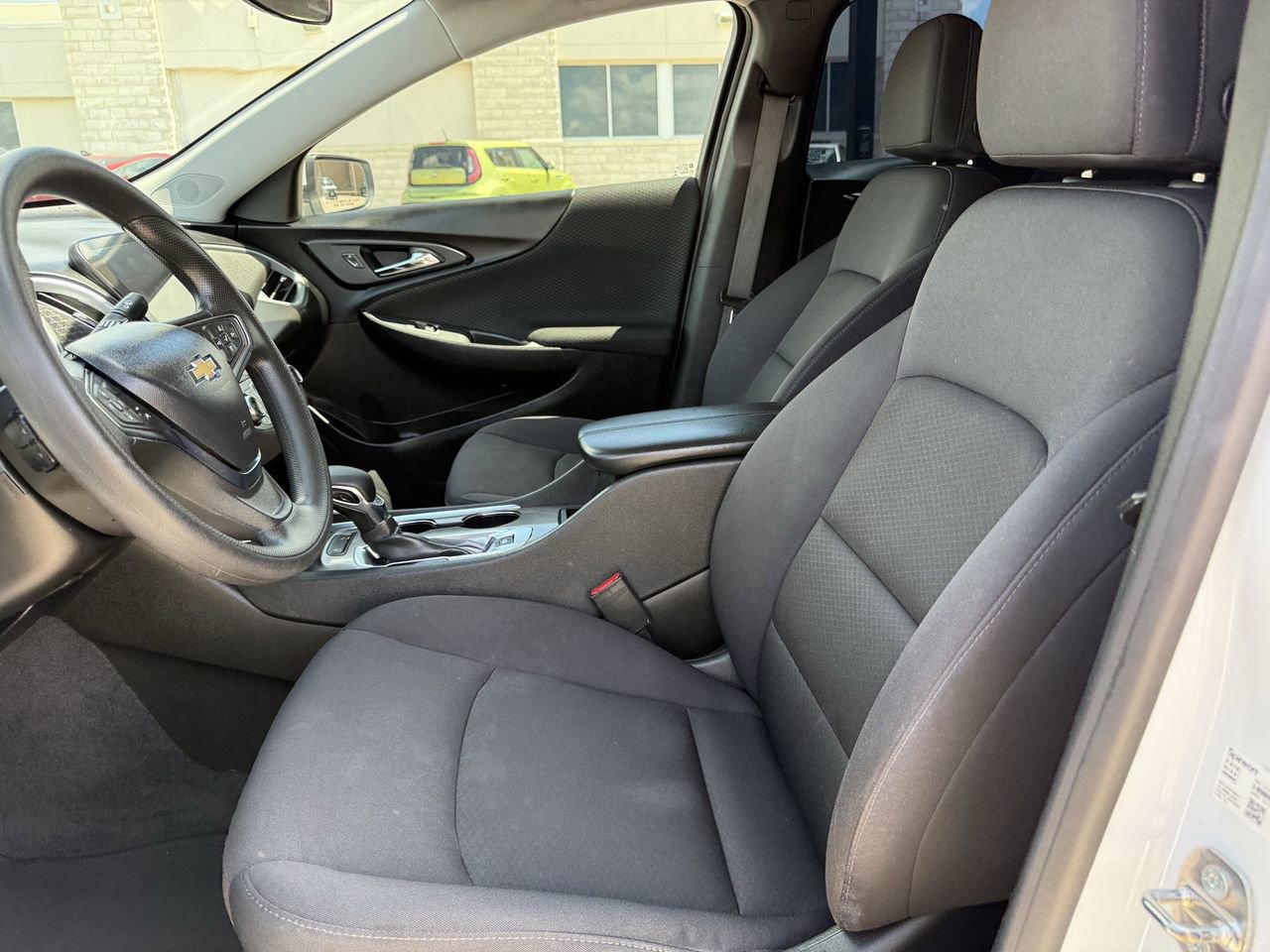 Used 2024 Chevrolet Malibu LT FWD image 23