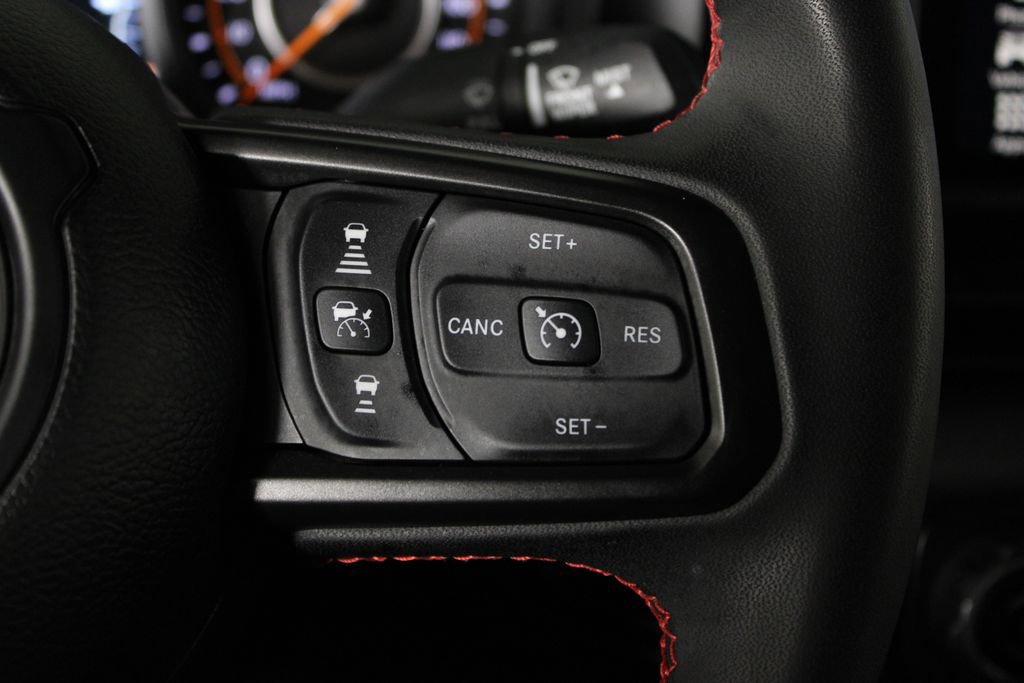 Used 2024 Jeep Gladiator Rubicon w/ Technology Group image 26