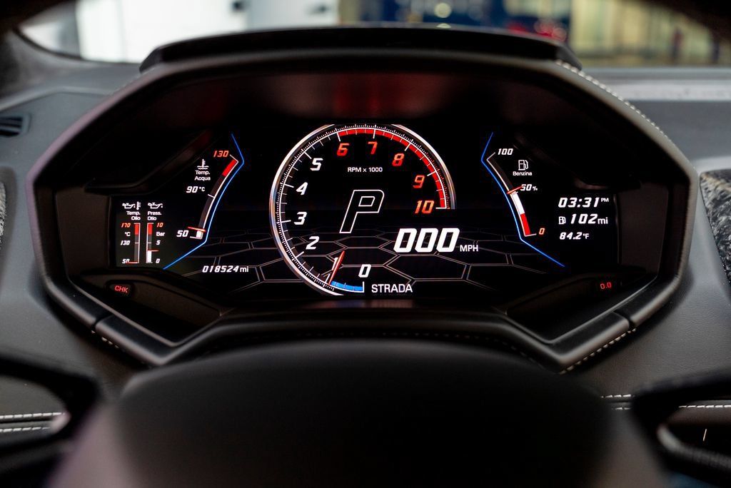 Used 2021 Lamborghini Huracan EVO RWD image 44