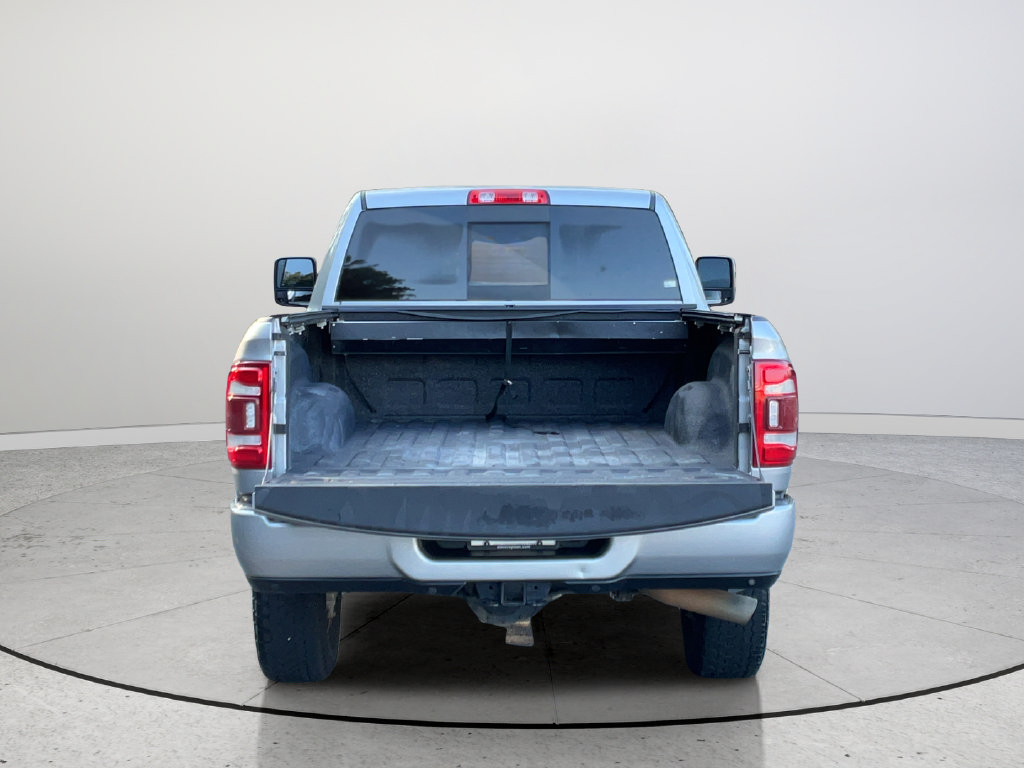 Used 2024 RAM 2500 Laramie AWD/4WD image 10