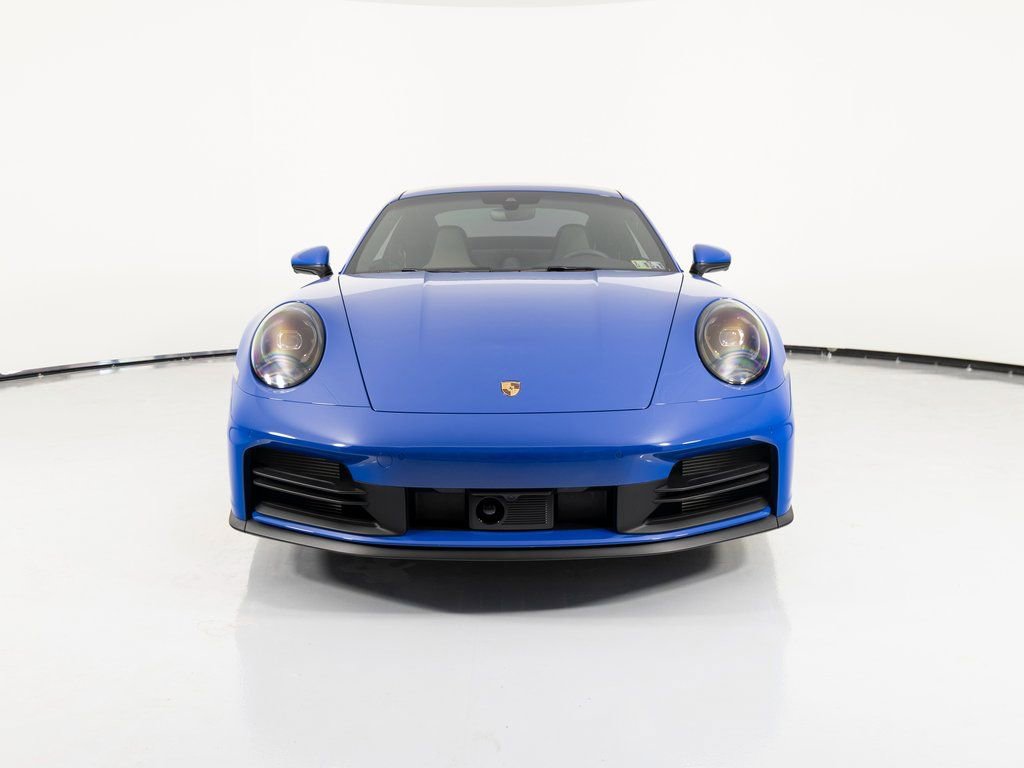 Certified 2025 Porsche 911 Carrera image 13