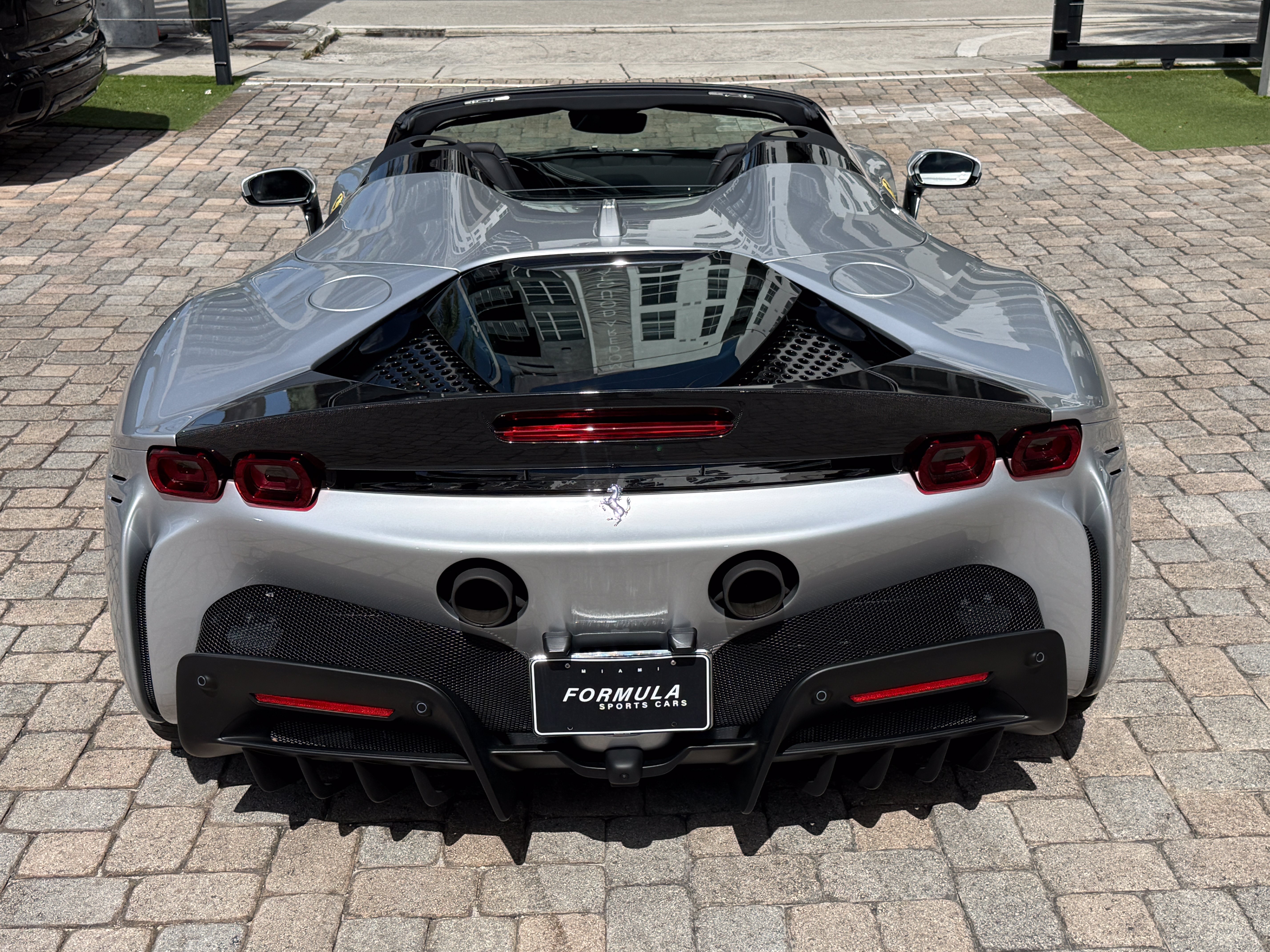 Used 2024 Ferrari SF90 Spider AWD/4WD image 7