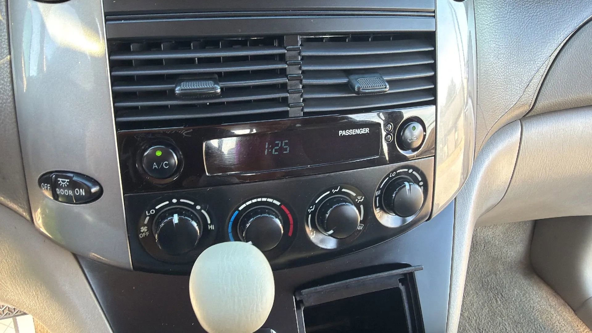 Used 2006 Toyota Sienna LE image 45