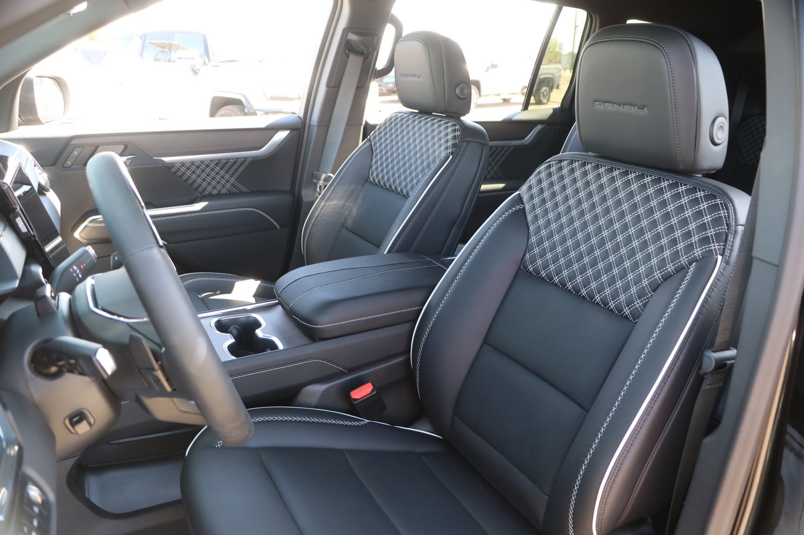 New 2026 GMC Acadia Denali w/ Super Cruise Package AWD/4WD image 15