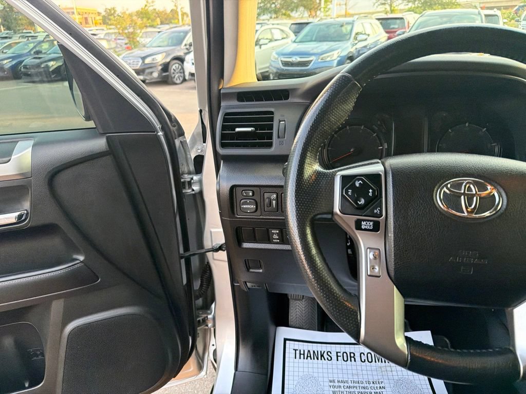 Used 2022 Toyota 4Runner SR5 Premium w/ Moonroof Package AWD/4WD image 26