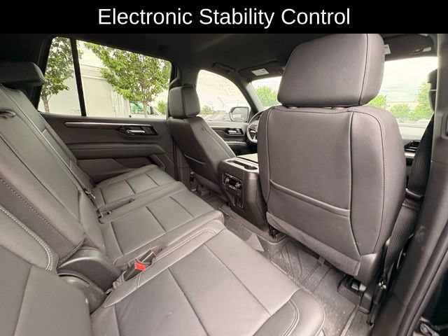 Used 2026 Chevrolet Tahoe Z71 AWD/4WD image 16