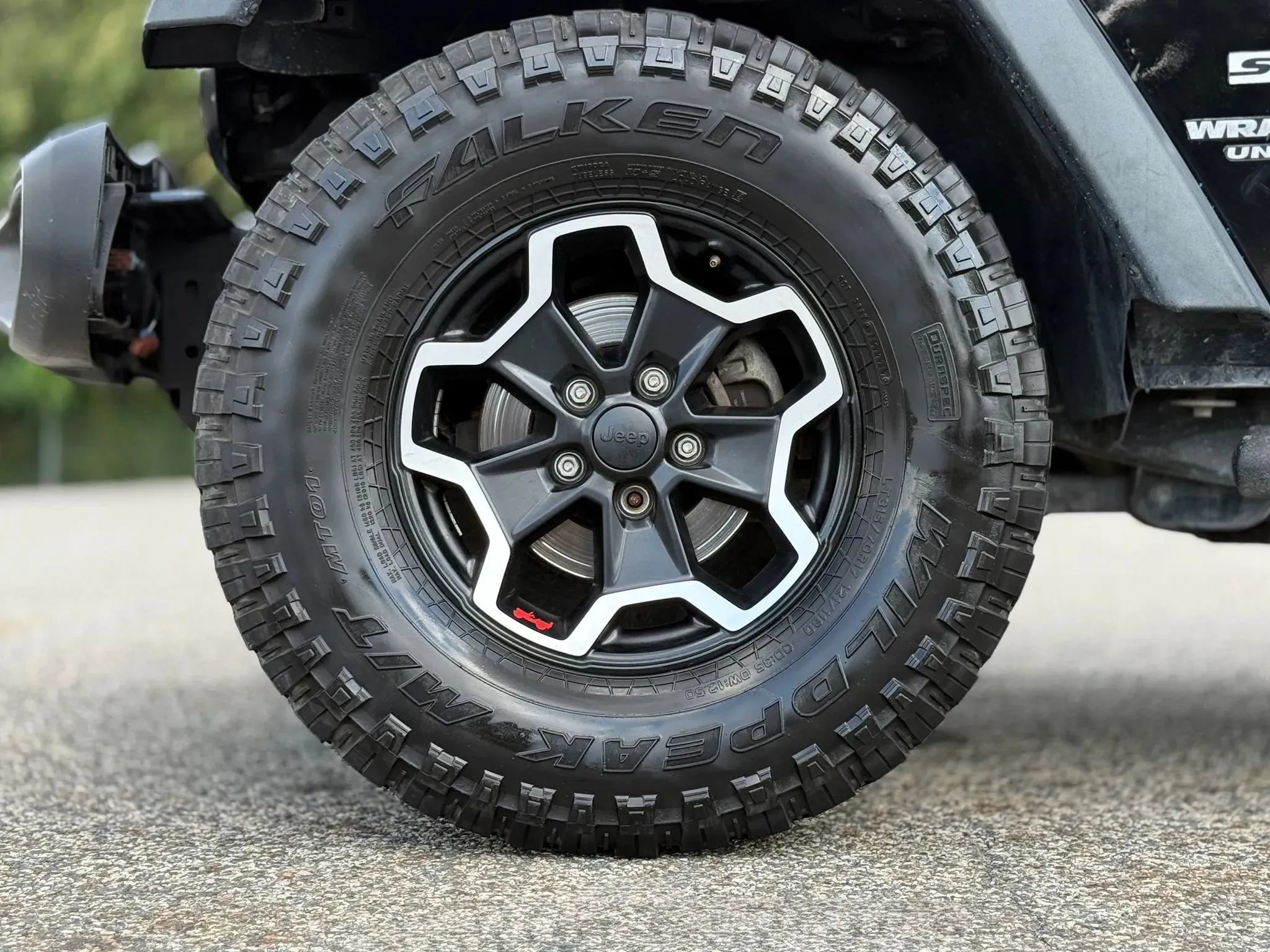 Used 2015 Jeep Wrangler Unlimited Sport w/ Quick Order Package 24S AWD/4WD image 28