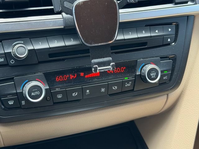 Used 2015 BMW 320i Sedan RWD image 24