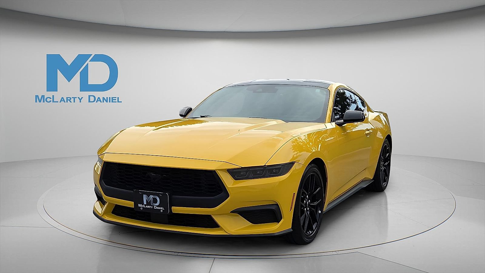 Certified 2024 Ford Mustang Coupe RWD image 3