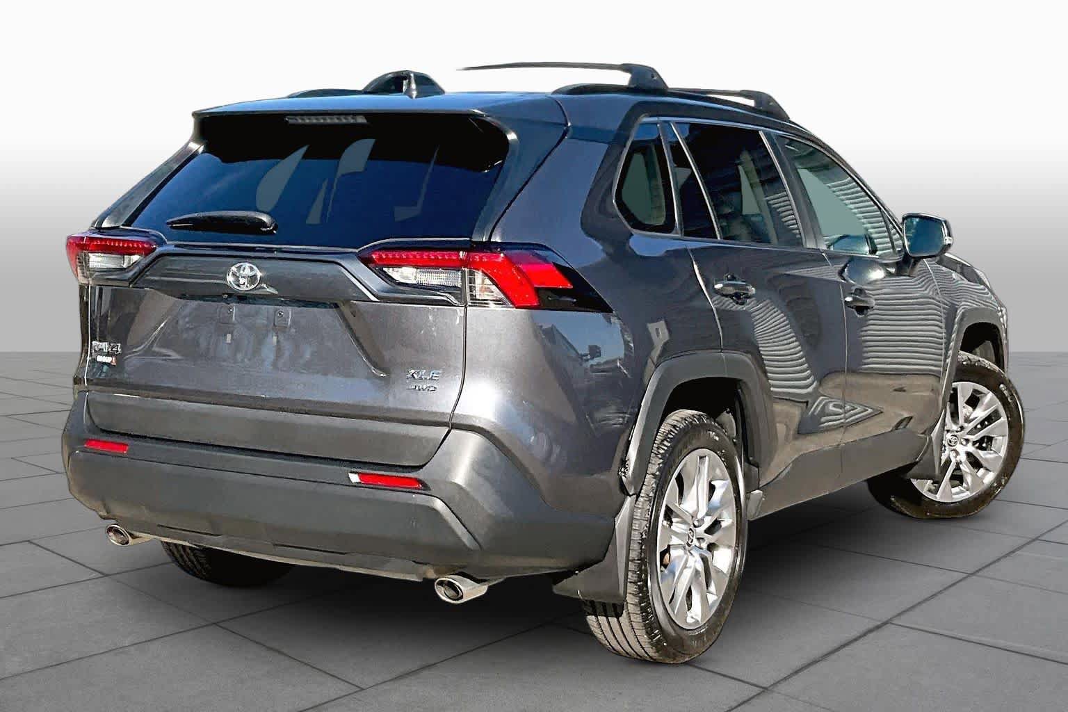 Used 2023 Toyota RAV4 XLE Premium AWD/4WD image 13