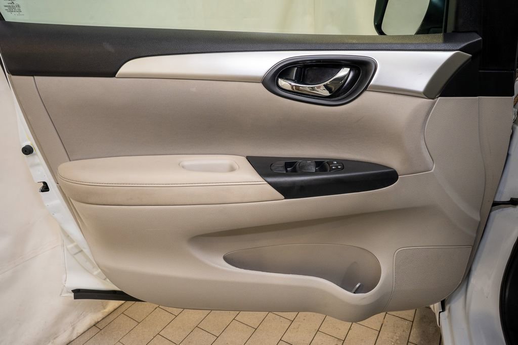 Used 2017 Nissan Sentra S image 10