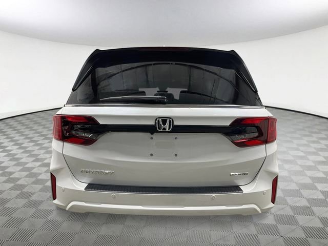 New 2026 Honda Odyssey Touring image 4