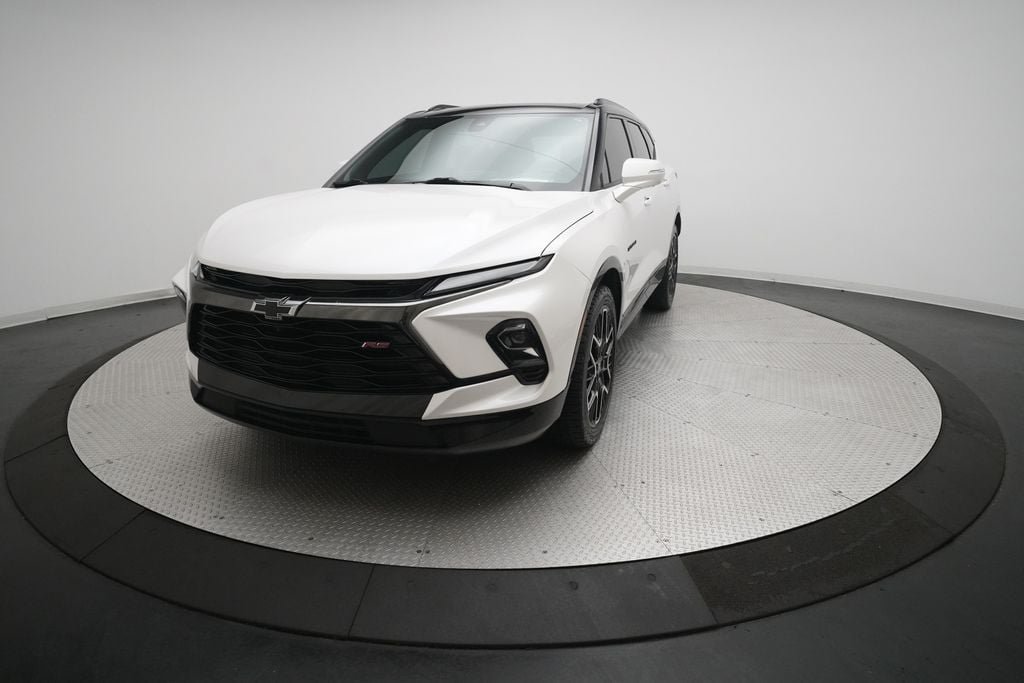 Used 2025 Chevrolet Blazer RS w/ Driver Confidence II Package AWD/4WD image 28