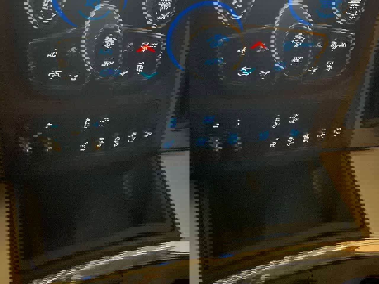 Used 2017 RAM 1500 Laramie image 19