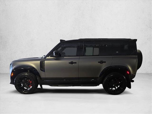 Used 2022 Land Rover Defender 110 S AWD/4WD image 8