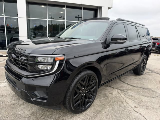 Used 2026 Ford Expedition Max Platinum w/ Stealth Performance Package AWD/4WD image 3