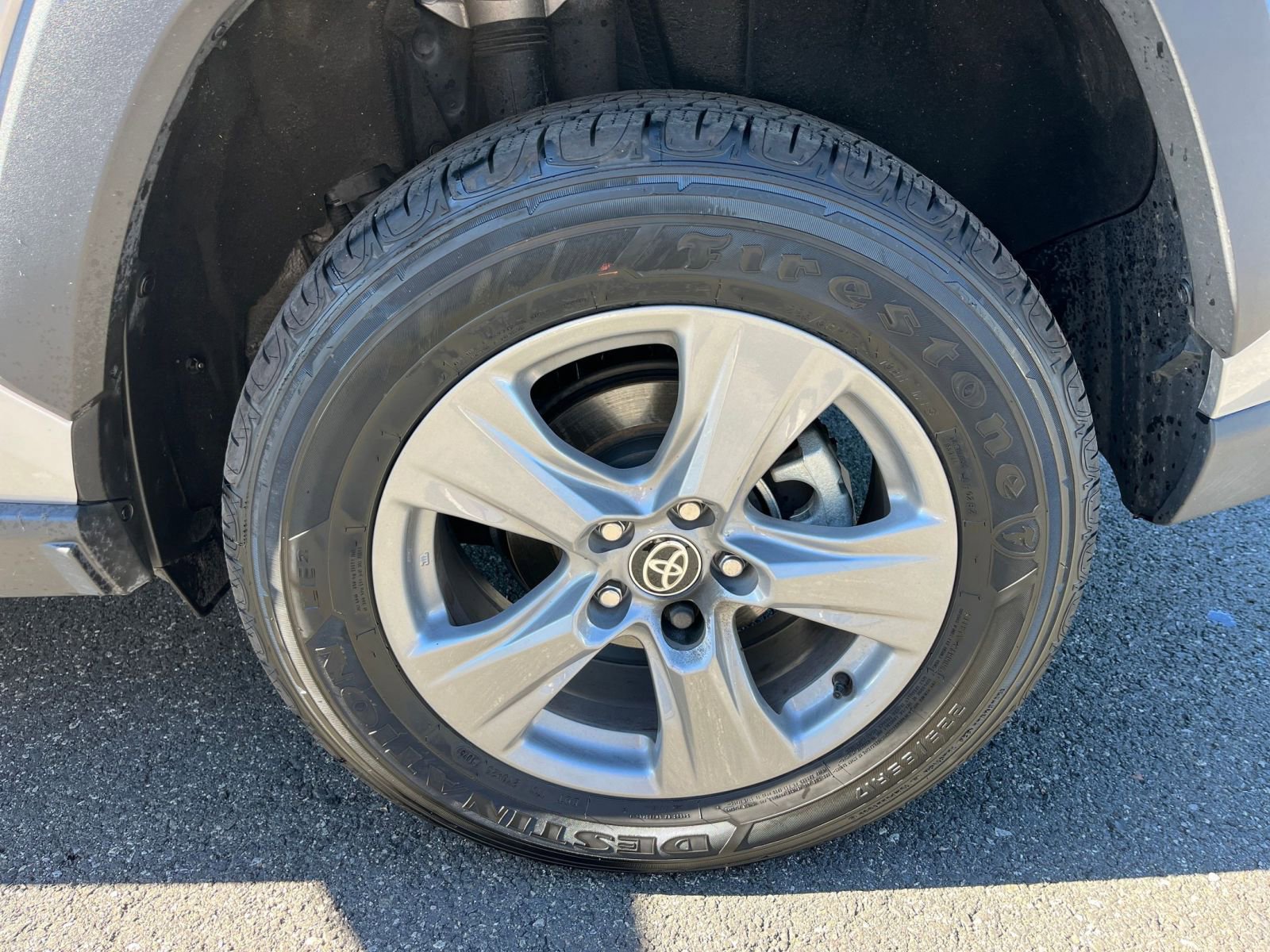 Used 2025 Toyota RAV4 LE image 29