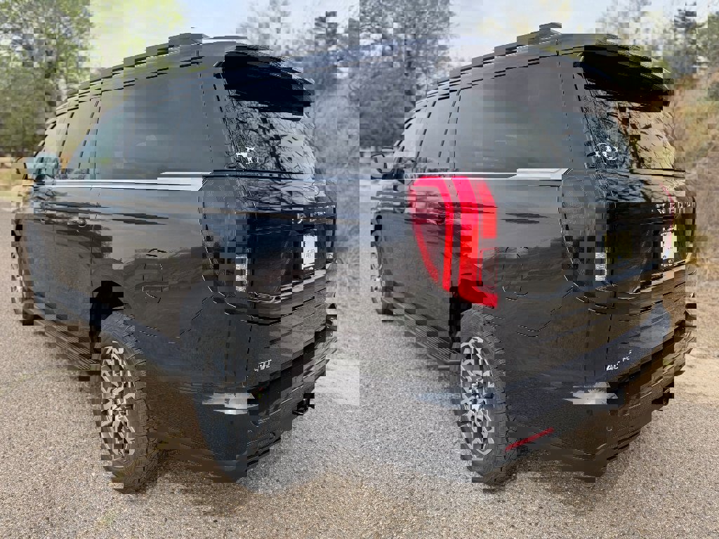 New 2026 Ford Expedition Max Active image 17