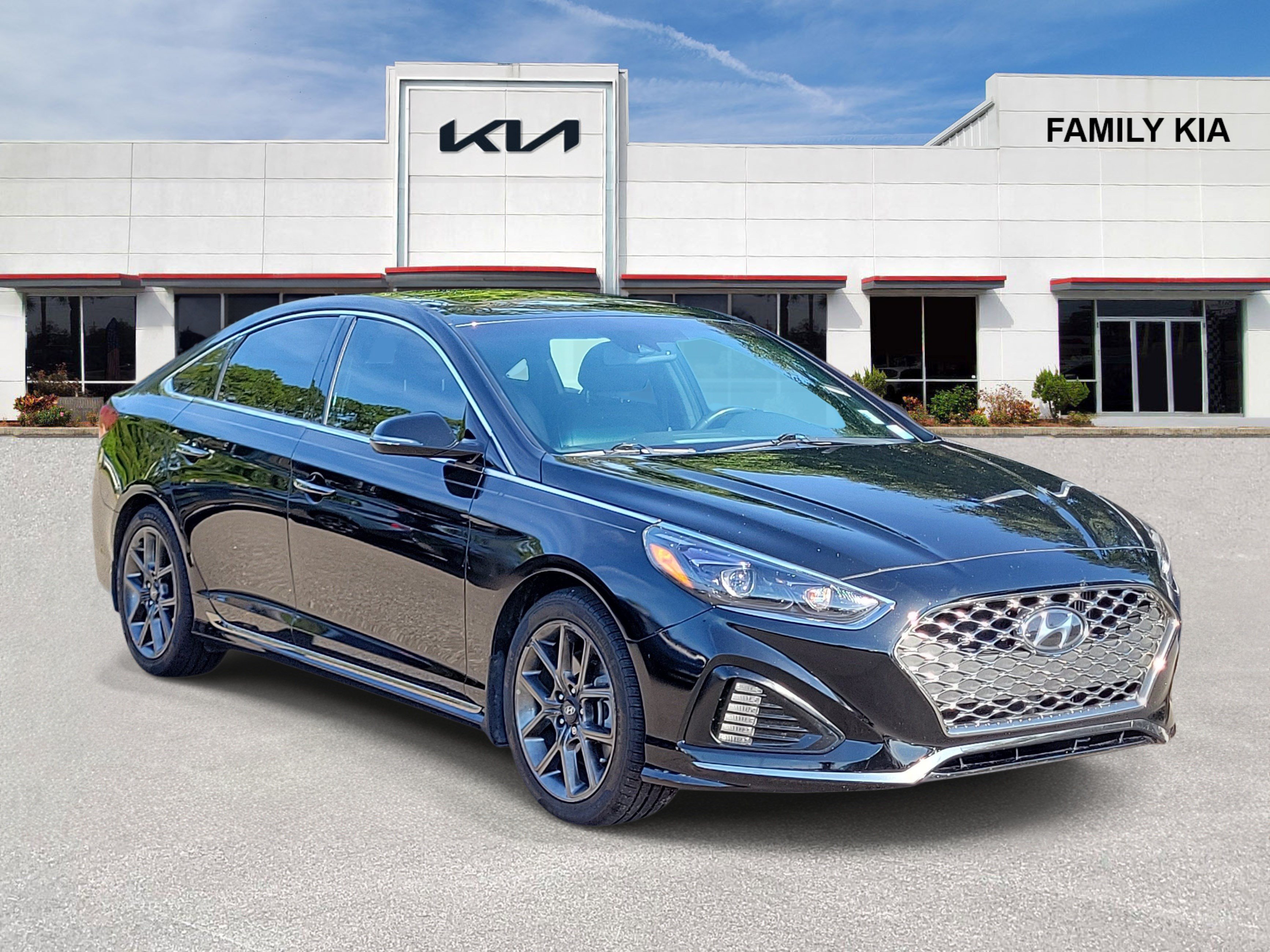 Used 2018 Hyundai Sonata Limited FWD image 1